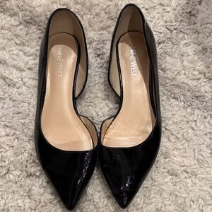 Nine West Black Pointed Flats